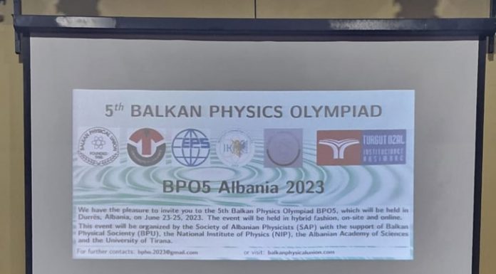 Elevi din Gorj, medaliați la Balcaniada de Fizică