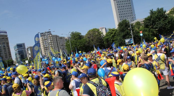 Angajații din Sănătate amenință cu greva generală