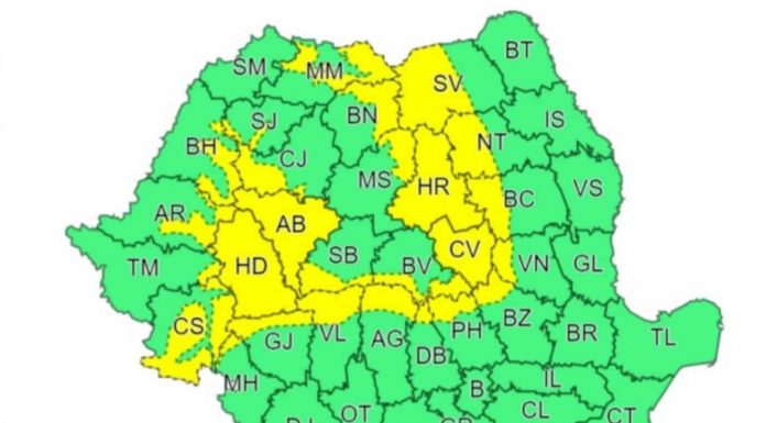 Avertizare meteo de caniculă și furtuni