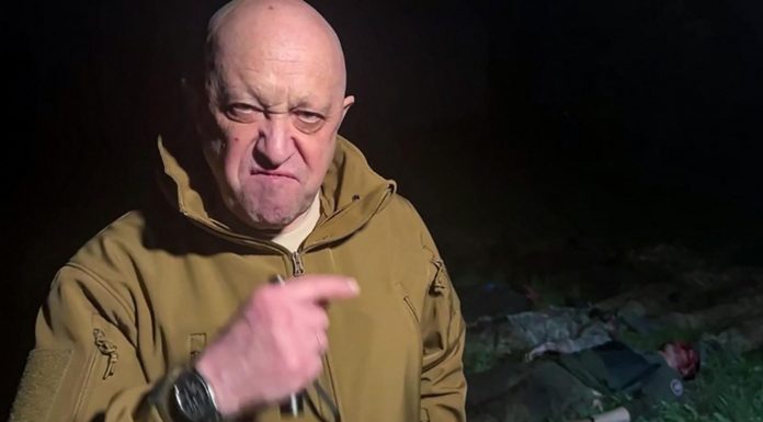 NATO monitorizează situația. Lovitură de stat în desfășurare în Rusia