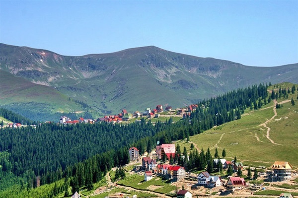 Mai mulți turiști în Gorj