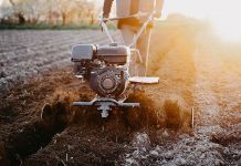 Utilajele Agricole Eficiente: Motosapele, Motocultoarele și Remorcile