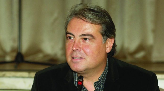 Gazeta Gorjului – Parisul de sub balcon