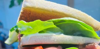 VIDEO: Rețeta săptămânii – Fabiskitchen: Roast beef Sandwich (Sandviș din antricot de mânzat)