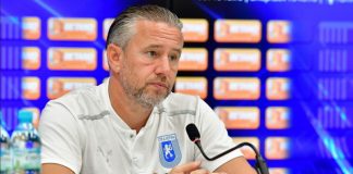 Debut greu pentru Reghecampf