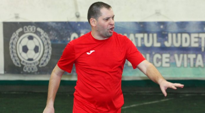Un fost pandur, antrenor la Flacăra Horezu