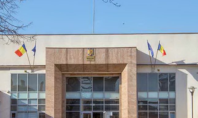 Sentințe amânate pentru la toamnă de protestul judecătorilor!