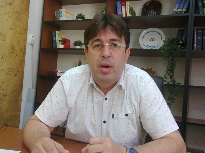 Educaţia…şi Lecţia de viaţă! – Interviu cu domnul avocat Constantin GROZA, Decanul Baroului de Avocaţi GORJ – ,,Profesia de avocat se exercită numai de către avocaţii înscrişi în tabloul baroului din care fac parte, component al Uniunii Naţionale a Barourilor din România”!