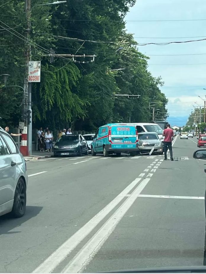 Târgu Jiu: Accident în fața Parcului Central