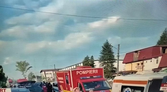 39 de bătrâni, blocați într-un azil din Vâlcea. Directorul centrului: Au venit cu cu mascații!