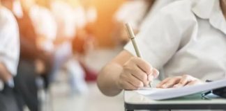 Elevii de 10, premiați de Primăria Târgu Jiu