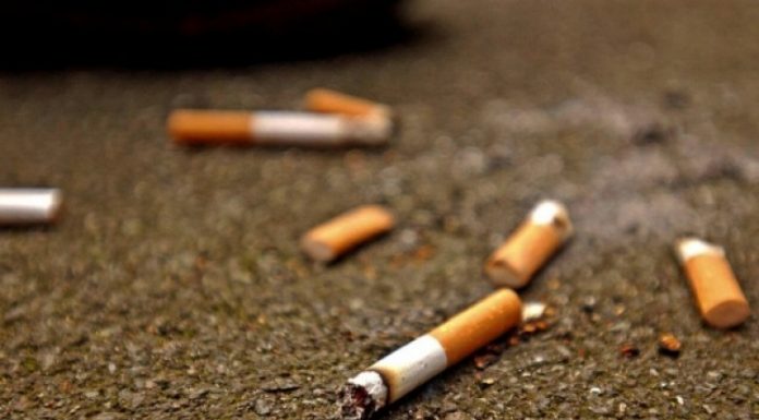 500 de lei amendă pentru un chiștoc aruncat pe jos