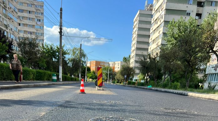 Lucrări de reparații pe strada 9 Mai din Târgu Jiu
