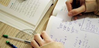 Ierarhia mediilor de admitere la liceu. 3 la Evaluarea Națională, 9 în gimnaziu!