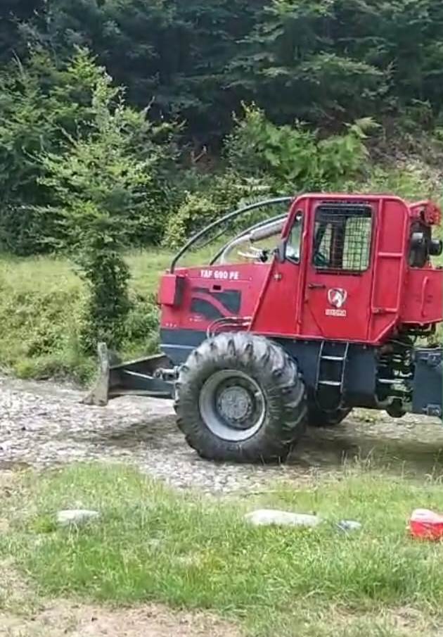 Bâlta: Și-a spălat TAF-ul în albia pârâului! Amendă de 8.000 de lei