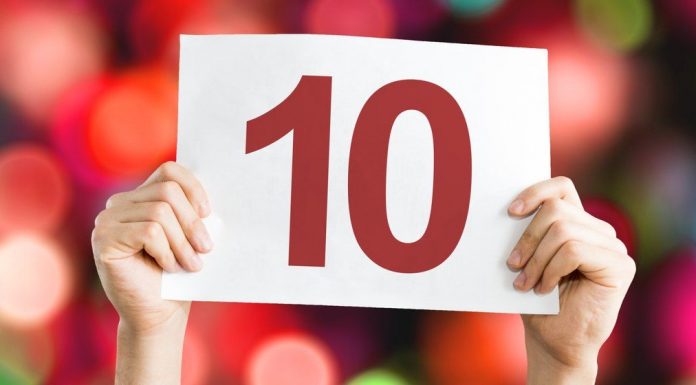 Elevii care au luat examenele naționale cu 10 vor primi câte 5.000 și 2.000 de lei