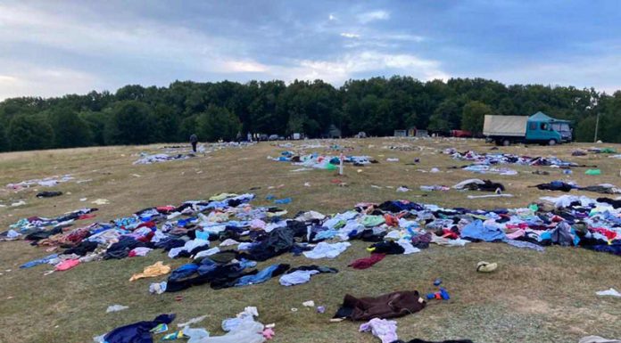 Mormane de haine, încălțăminte și mizerii rămase în bâlciul de la Tismana!