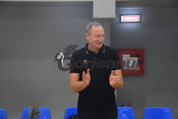 CSM Târgu Jiu merge la Cupa Craiova. Andrieș s-a răzgândit și așteaptă o extremă