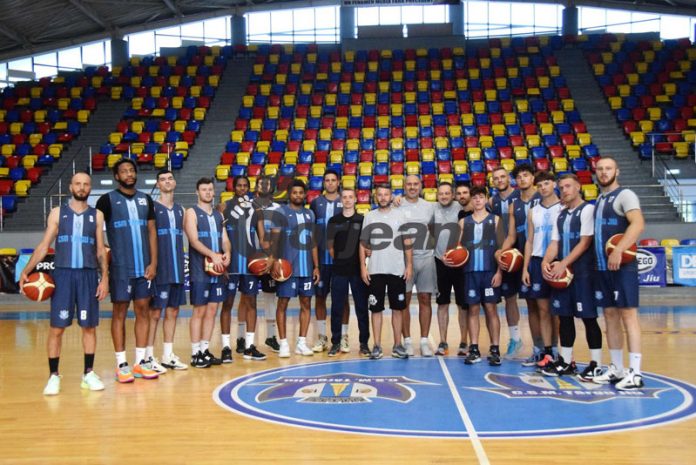 S-au reunit și baschetbaliștii. Basic: ,,Jucătorii români trebuie să facă un pas în față”