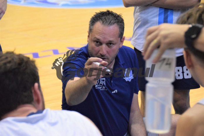 Succes în amicalul cu Vâlcea. Basic: ,,Mingea trebuie să circule mult mai repede”