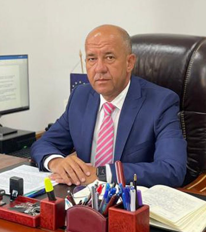 A fost director timp de 7 ani, iar acum pleacă secretar de stat