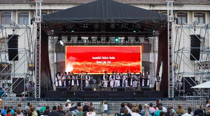 Ansamblul Folcloric „Nedeia” din Novaci a obținut premiul doi al Festivalului – Concurs Național de Folclor „Mioveni”
