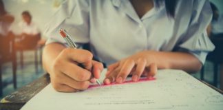 Aproape 100 de absenți și un eliminat la prima probă a Bac-ului de toamnă