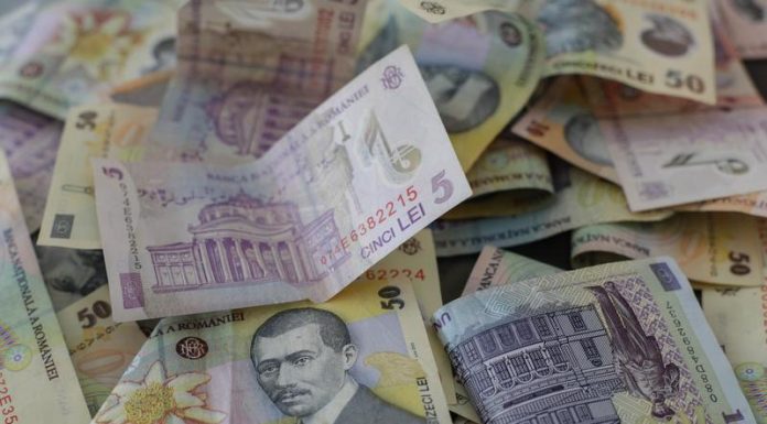 9.000 de lei pentru un an vechime în muncă