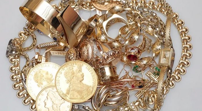 Mașini, aur și argint scoase la mezat de ANAF! Preț de chilipir pentru toate bunurile confiscate!