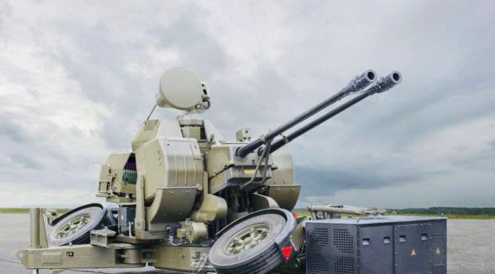 Târgu Jiu: Expoziție de tehnică și armament în Piața Prefecturii