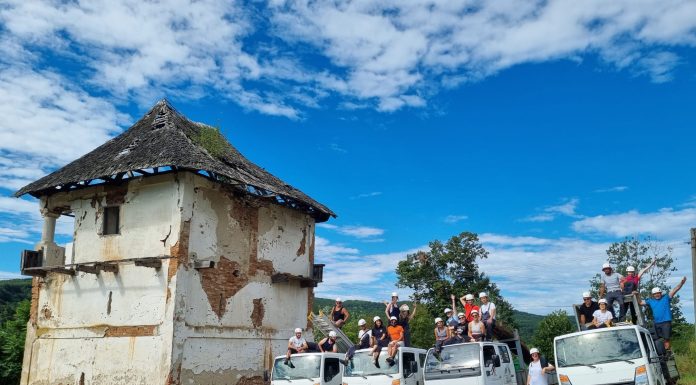 Cula Crăsnaru, salvată de „Ambulanța pentru Monumente“