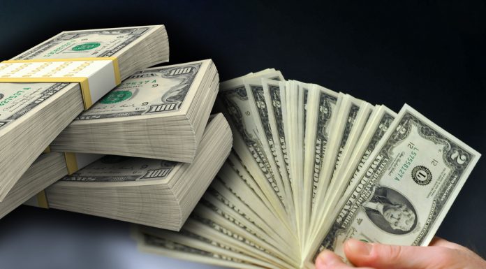 Consultanță în milioane de dolari pentru șefii unei companii de stat