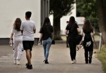 Consum de droguri în școli: Elevii ar putea fi testați