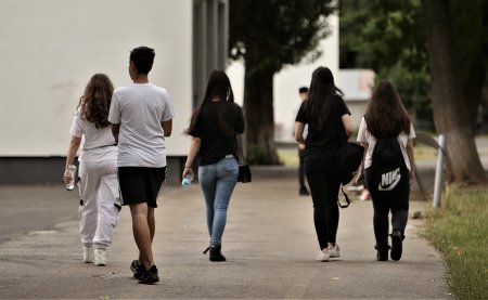 Consum de droguri în școli: Elevii ar putea fi testați