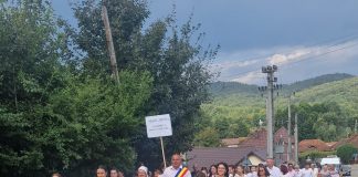 La cine a ajuns trofeul festivalului-concurs al cântecului, jocului și portului gorjenesc de la Tismana