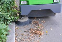 Cât dă o primărie din Gorj pentru o mașină de măturat străzile