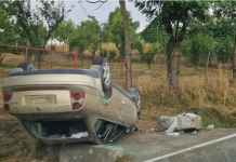 Mașină răsturnată la Rânca, doi soți răniți