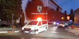 VIDEO: Bătrâni păcăliți prin metoda „Accidentul”. Escrocii au obținut bijuterii și zeci de mii de euro