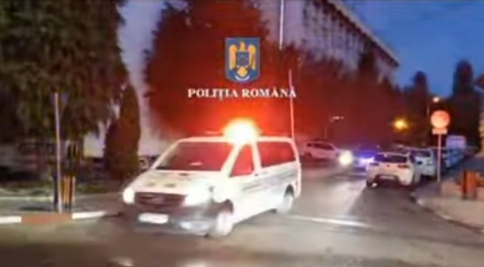 VIDEO: Bătrâni păcăliți prin metoda „Accidentul”. Escrocii au obținut bijuterii și zeci de mii de euro