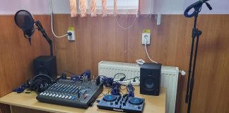 Post de radio la o școală din Târgu Jiu