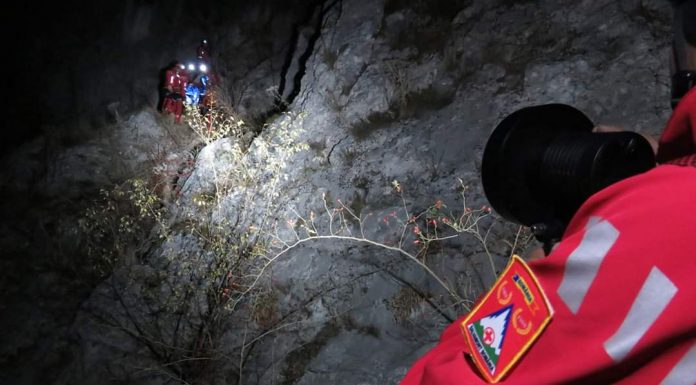 Salvamont: Primul stagiu de pregătire de salvare pe timp de noapte -Transmisiune live!