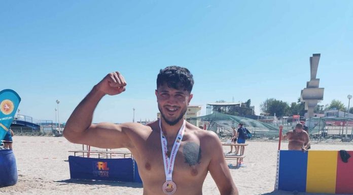 Alexandru Beșliu, argint la CN de Lupte pe Plajă