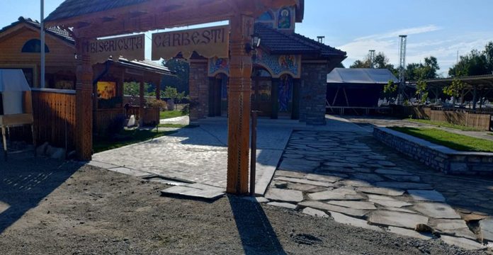 Mitropolitul Olteniei, la Drăguțești: Va fi sfințită o nouă biserică