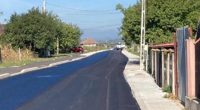 Stradă din Motru cu trotuare „pauză”! Explicații oficiale!