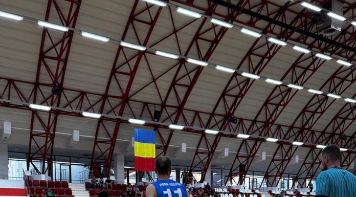 Baschetbaliștii gorjeni, învinși de Dinamo. Ultimul sfert a făcut diferența