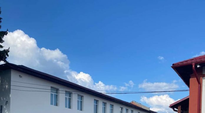 Dotări de 1,5 milioane de lei, la școlile din Roșia de Amaradia