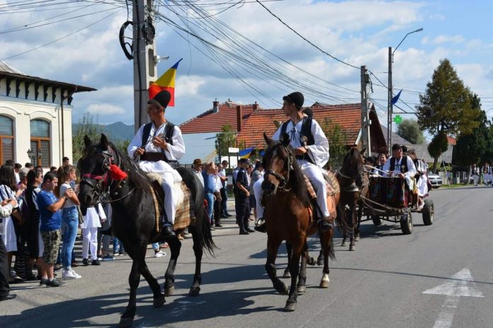 Se fac pregătiri pentru Festivalul „Coborâtul oilor de la munte”