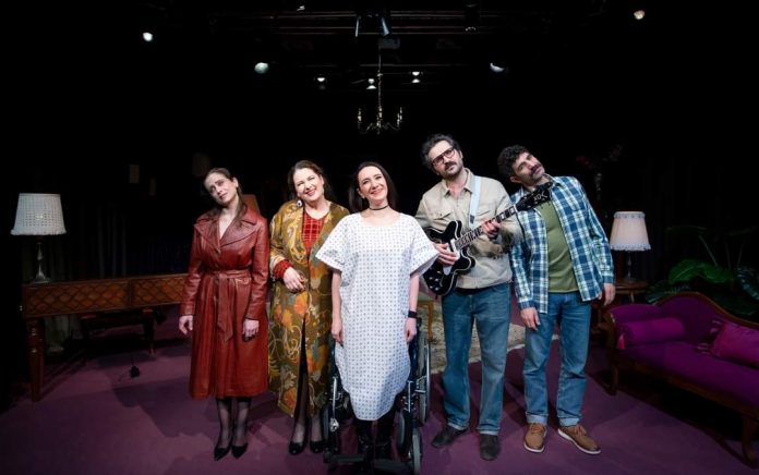 Piesă semnată de Lia Bugnar, jucată pe scena Teatrului „Elvira Godeanu” Târgu Jiu