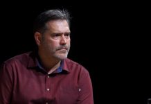 Primarul Vasile din Las Fierbinți, pe scena teatrului din Târgu Jiu