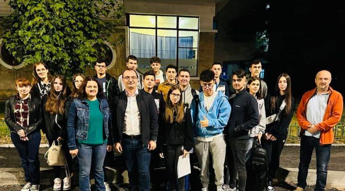 Excursie gratuită la Bruxelles pentru 23 de elevi gorjeni